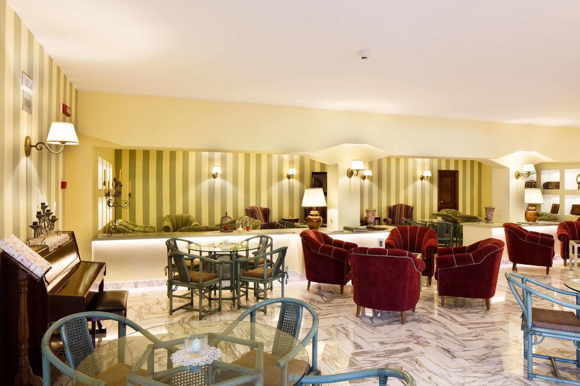 Hotel Girasole Соренто Екстериор снимка