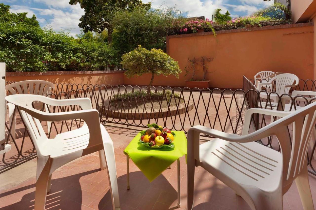 Hotel Girasole Соренто Екстериор снимка